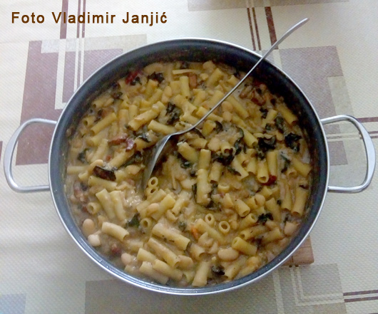 pasta fazoli sa gljivama
